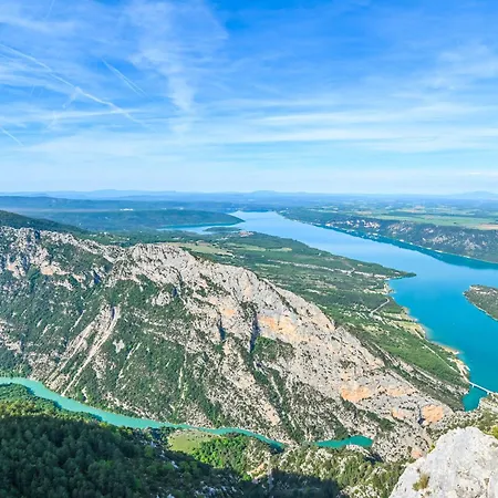 Charmante Maison Du Village à Hébergement de vacances Mirabeau (Alpes-de-Haute-Provence)