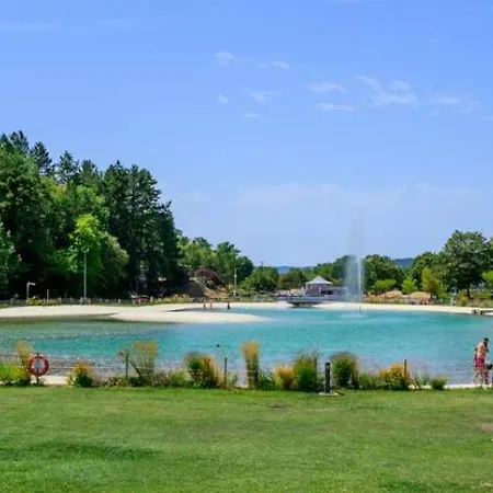 Charmante Maison Du Village à Hébergement de vacances