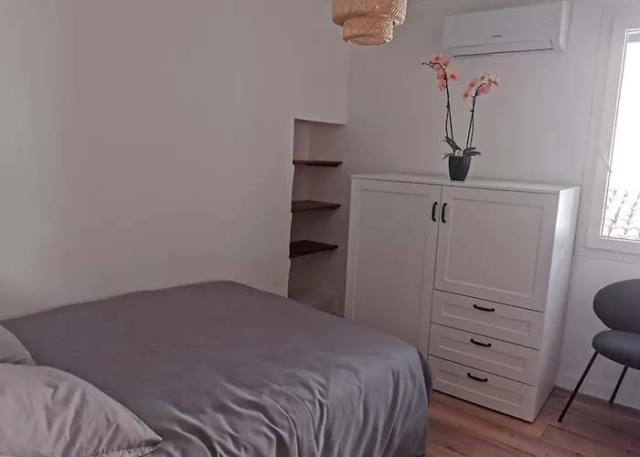 Hébergement de vacances Charmante Maison Du Village à Mirabeau (Alpes-de-Haute-Provence)